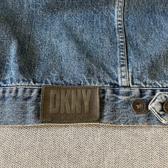 DKNY Denim Trucker Jacket Size M - Picture 9 of 10